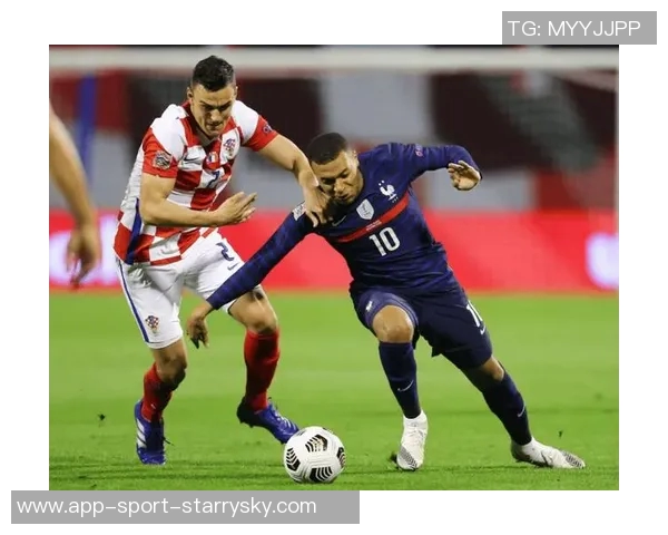 乌龙事件!图拉姆意外磕球阿塞拜疆门将失误助法国3-1领先 乌龙事件!图拉姆意外磕球阿塞拜疆门将失误助法国3-1领先