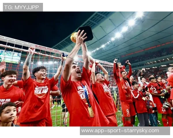 奥斯卡向海港夺冠致以祝贺感谢队友朋友和球迷们的支持与鼓励